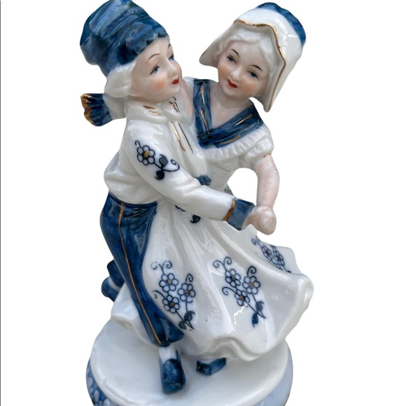 Dancing Couple Dutch Boy and Girl Children Porcelain by KPM 4952 Berlin - Picture 1 of 6